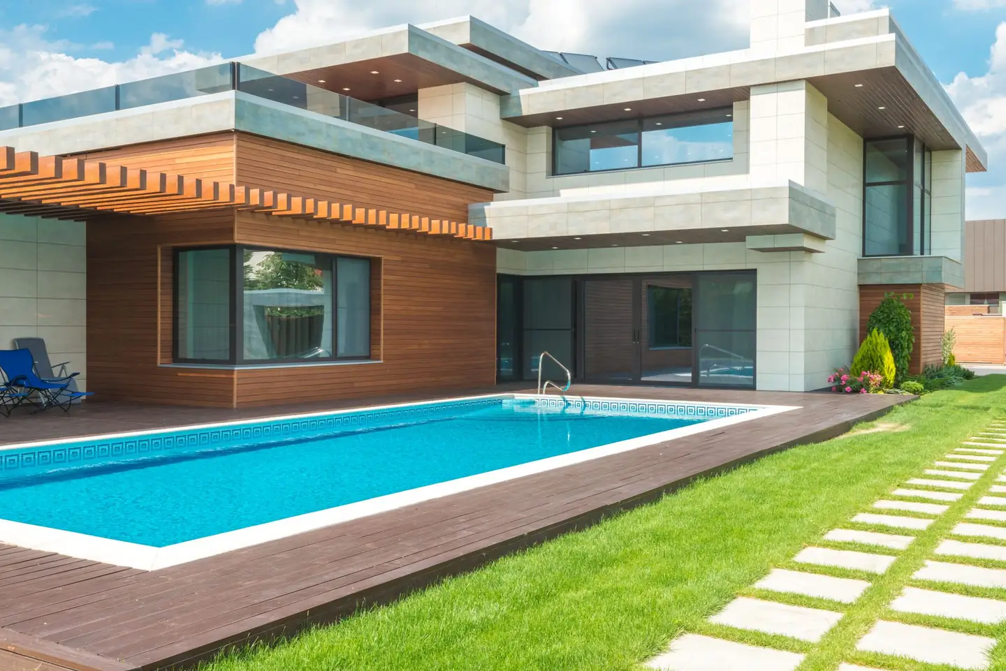 Swimming pool built in Cordeaux Heights, NSW